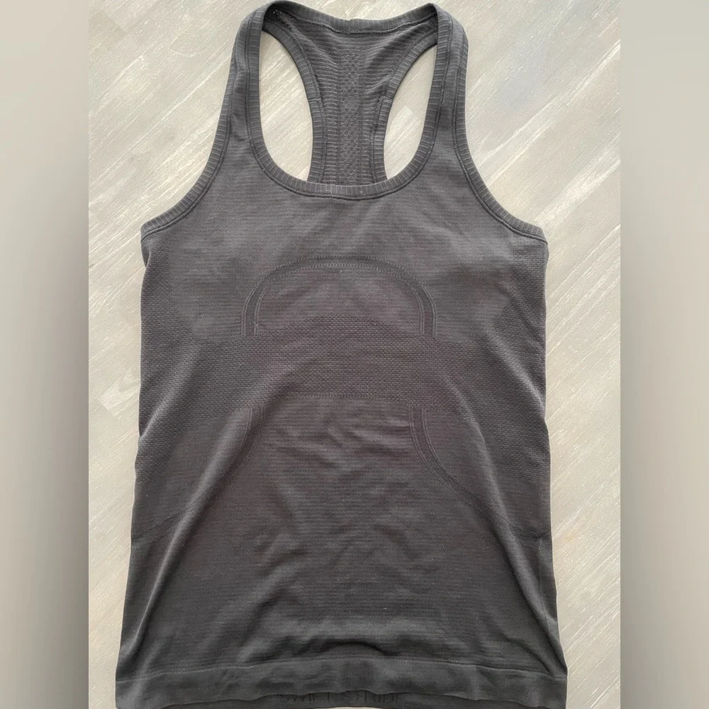 Lululemon Swiftly Tech Racerback size 6 - Picture 3 of 7